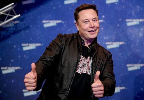 Маск заявил, что Tesla не стала продавать свои биткоины, несмотря на обвал курса